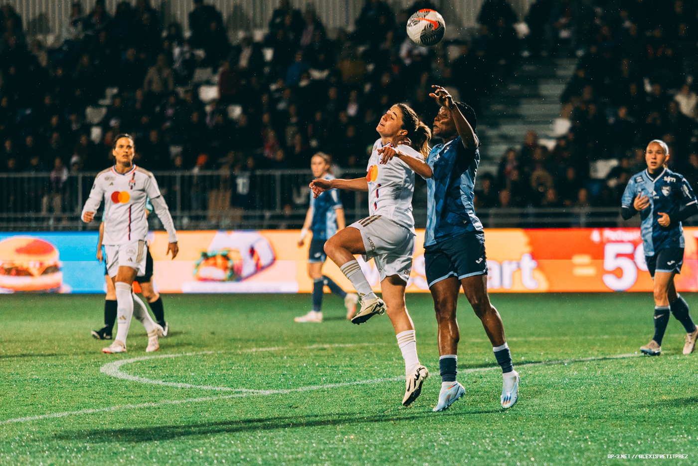 Olympique lyonnais - Van de Donk